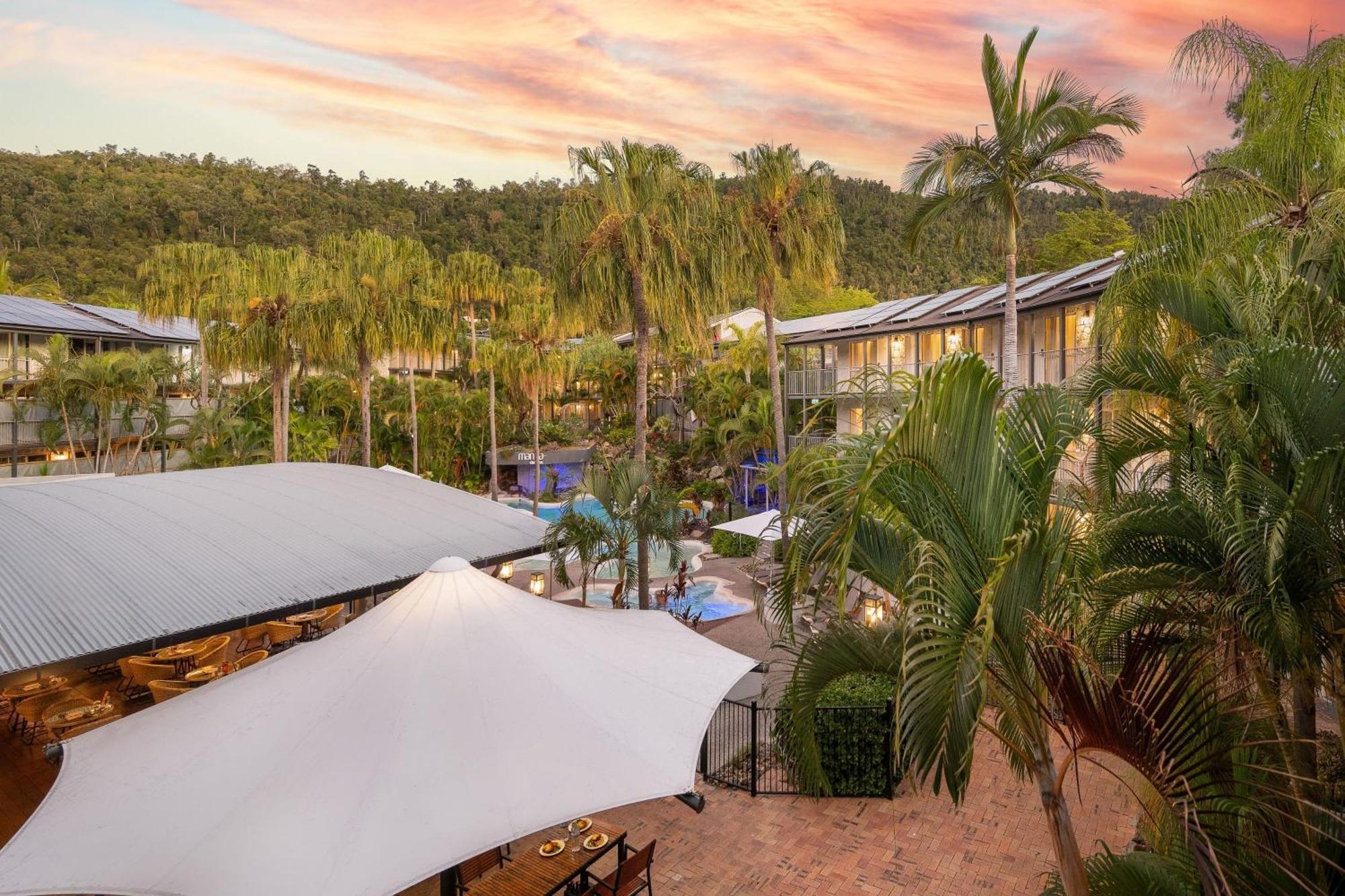 Mantra Club Croc Hotel Airlie Beach Ngoại thất bức ảnh