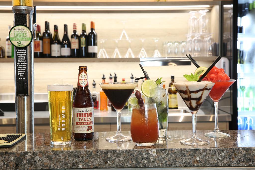 Mantra Club Croc Hotel Airlie Beach Ngoại thất bức ảnh
