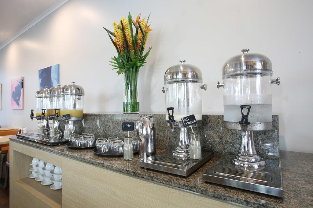 Mantra Club Croc Hotel Airlie Beach Ngoại thất bức ảnh